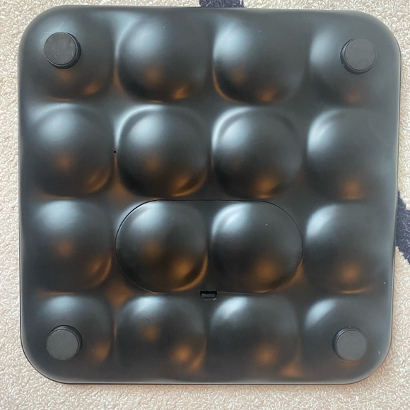 Fitbit Smart Scale - Picture 2 of 3